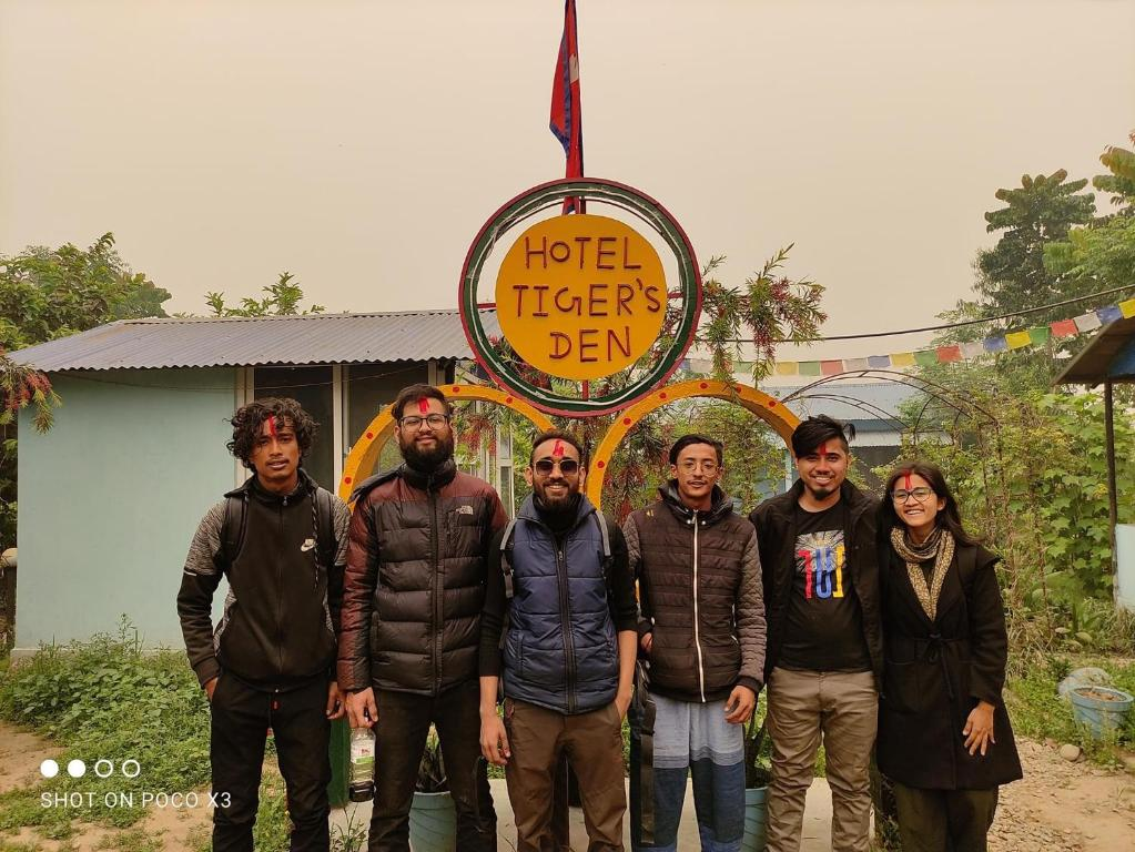 Guests at Hotel Tiger's Den